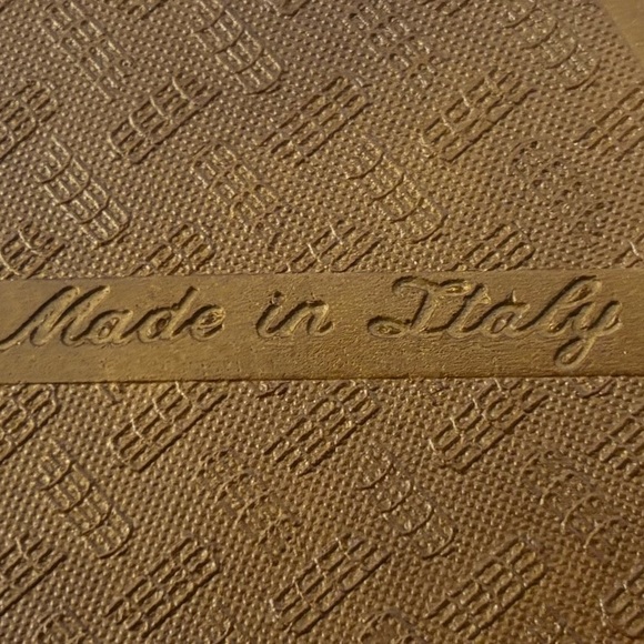 Italian Shoemakers Thong Sandals Brown/Tan Woman 8 - Picture 12 of 12